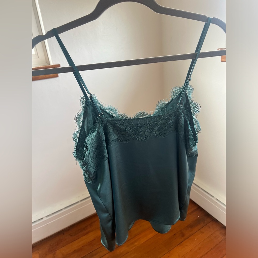 Abercrombie &Fitch Emerald Green lace time tank top with buttons - Picture 2 of 4